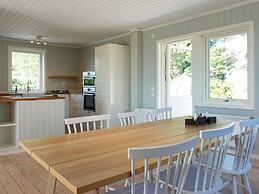4 Star Holiday Home in Stromstad