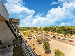 Bright Coastal Stay in Bredene