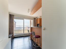 Bright Coastal Stay in Bredene