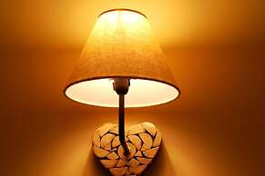Golden Light Cottage Escape