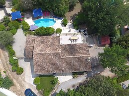 Holiday Home With Large Garden and Pool