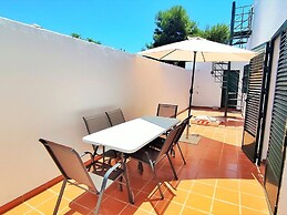 Belvilla by OYO Villa Cepillo I