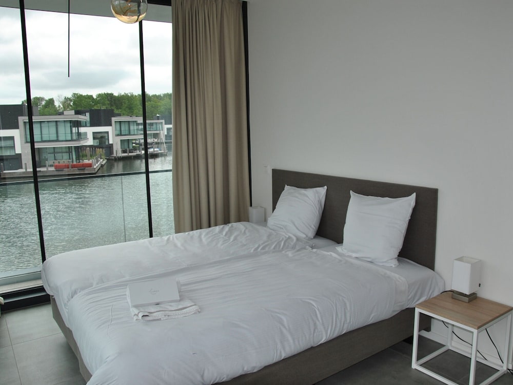 Waterfront Holiday Home in Arnemuiden