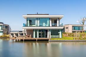 Waterfront Holiday Home in Arnemuiden