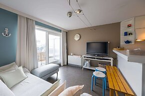 Quiet Apartment With Sunny Terrace