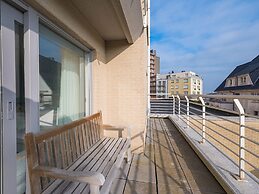 Quiet Apartment With Sunny Terrace