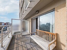 Quiet Apartment With Sunny Terrace