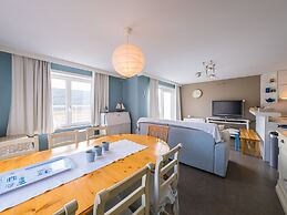 Quiet Apartment With Sunny Terrace