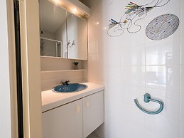 Apartment on the 4th Floor With Garage
