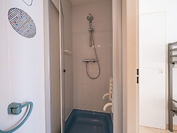 Apartment on the 4th Floor With Garage