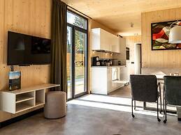 Modern Holiday Home With Skislope at 100 m