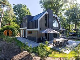 Family Villa in Forest Park