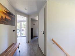 Family Villa in Forest Park