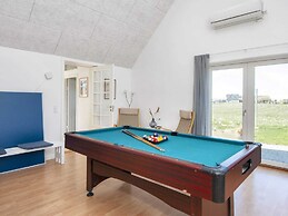 10 Person Holiday Home in Harboore
