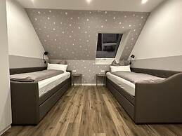 Eiderhuus Modern Retreat