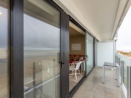 Apartment With a Beautiful Terrace and sea View