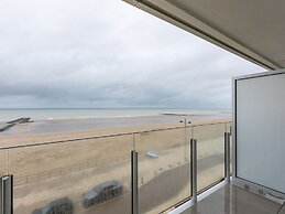 Apartment With a Beautiful Terrace and sea View