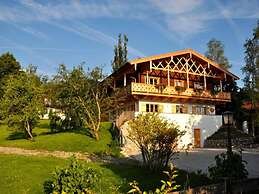 Chestnut in Chalet Bergerhoh