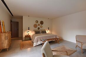 Pleasant Holiday Home Near Beach