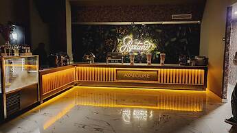 Ayatoure Hotel