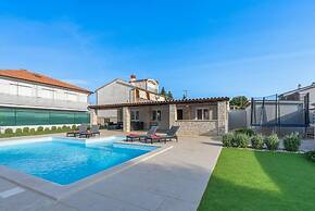 Georgine Comfortable Holiday Residence
