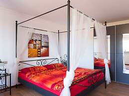 Lovely Apartment in Arona