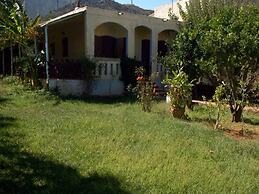 Holiday Home in Bali With Beach Access