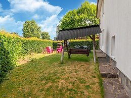 Family Villa Near Lake