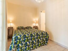 Charming Villa Stay Near Limoux