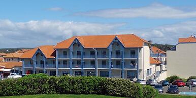 Apartment in Biscarosse Near Sandy Beach