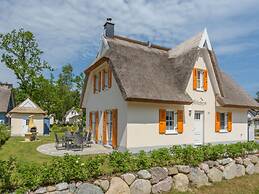 Adlerhorst Modern Retreat