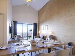 Apartment in Eclose With Mountain Views