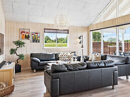 5 Star Holiday Home in Bogense