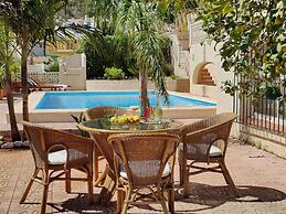 Villa Fiorida Comfortable Holiday Residence