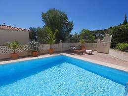 Villa Fiorida Comfortable Holiday Residence