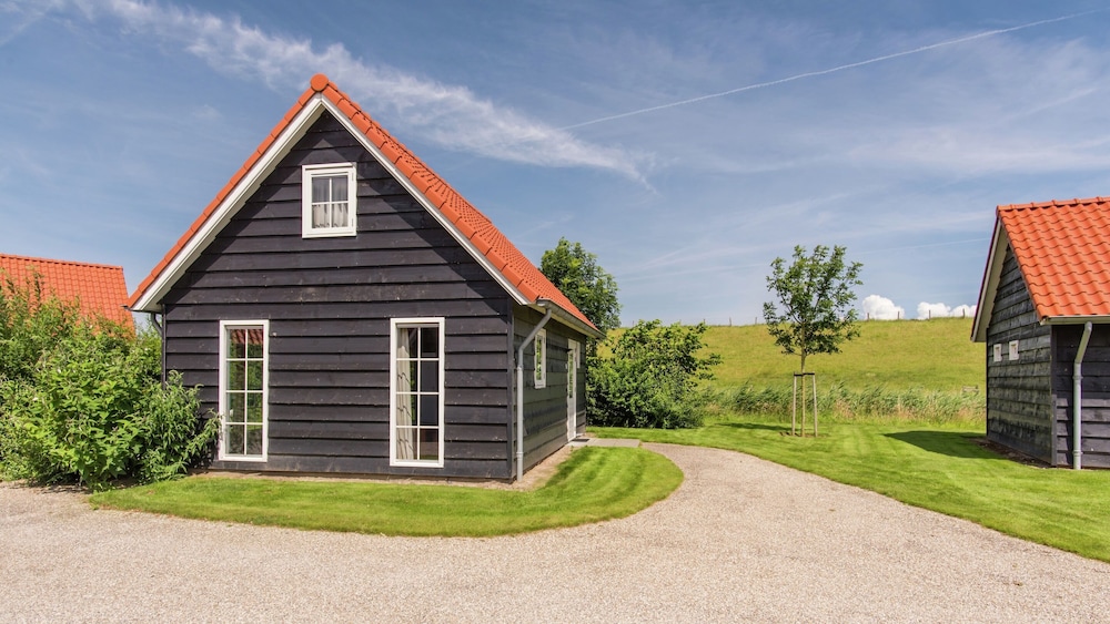 Holiday Home With Three Bedrooms, in Zeeland