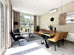 Nature Park Chalet in Hoenderloo