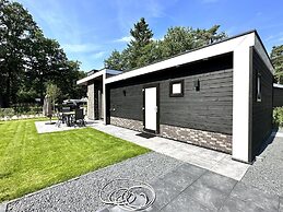 Nature Park Chalet in Hoenderloo