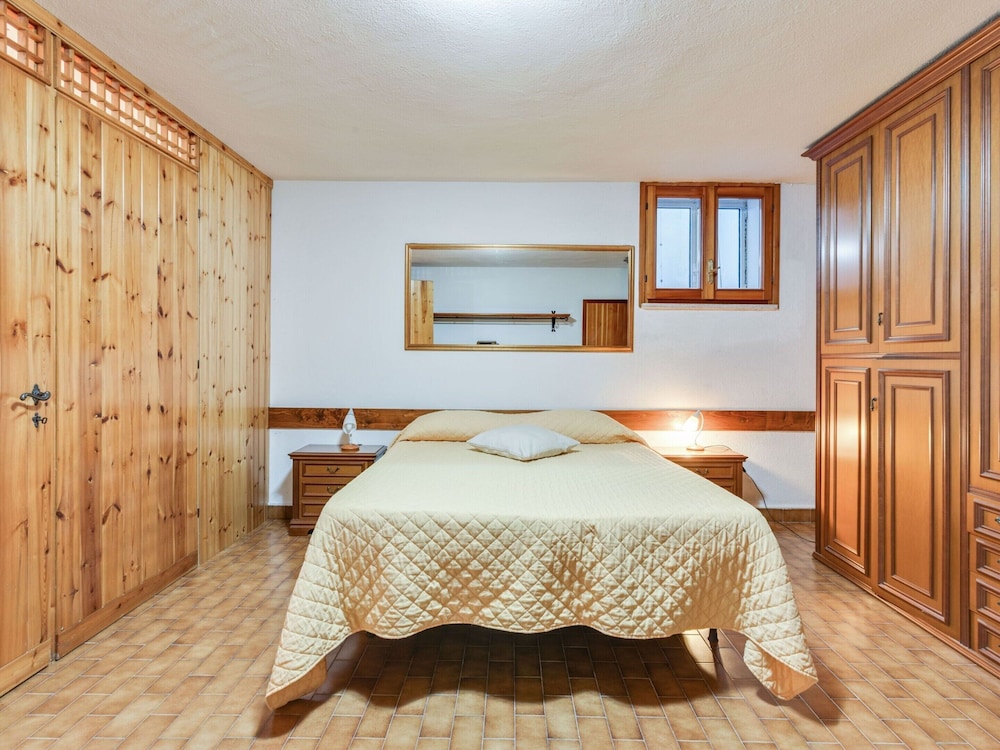 Villa in Torri del Benaco With Private Pool