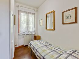 Villa in Torri del Benaco With Private Pool