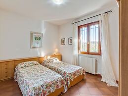 Villa in Torri del Benaco With Private Pool