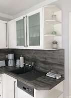 Romantic Apartment Near Seabeach