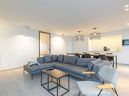 Luxurious Apartment With Stunning sea View