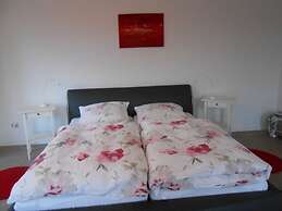 Holiday Apartment Dream View 2