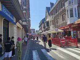 Gite in Etretat Near Cliffs & Beach