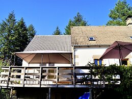 Peaceful Countryside Home