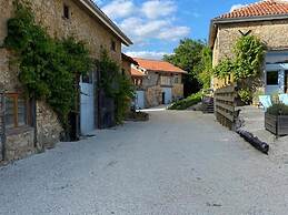 Spacious Gite With Large Terrace