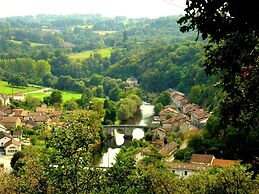 Spacious Gite With Large Terrace