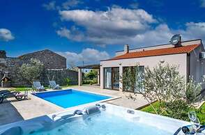 Bobo Comfortable Holiday Residence