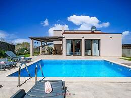 Bobo Comfortable Holiday Residence